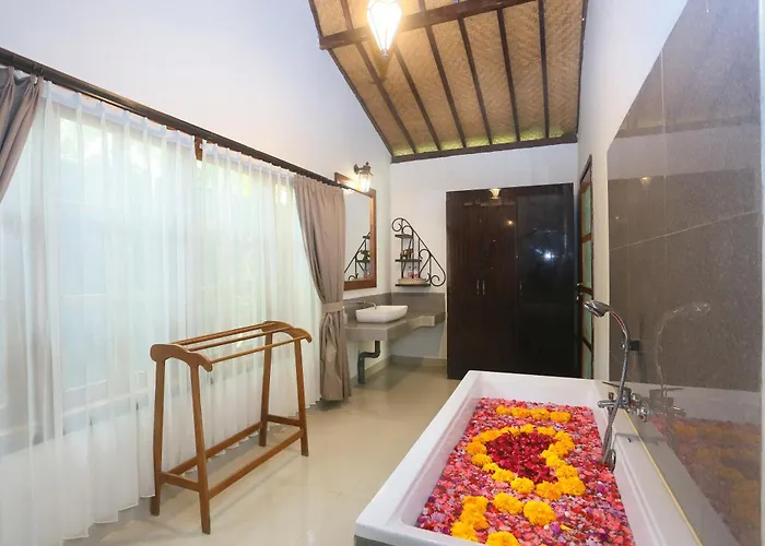 Dewantara Bali 4* أُماينيار